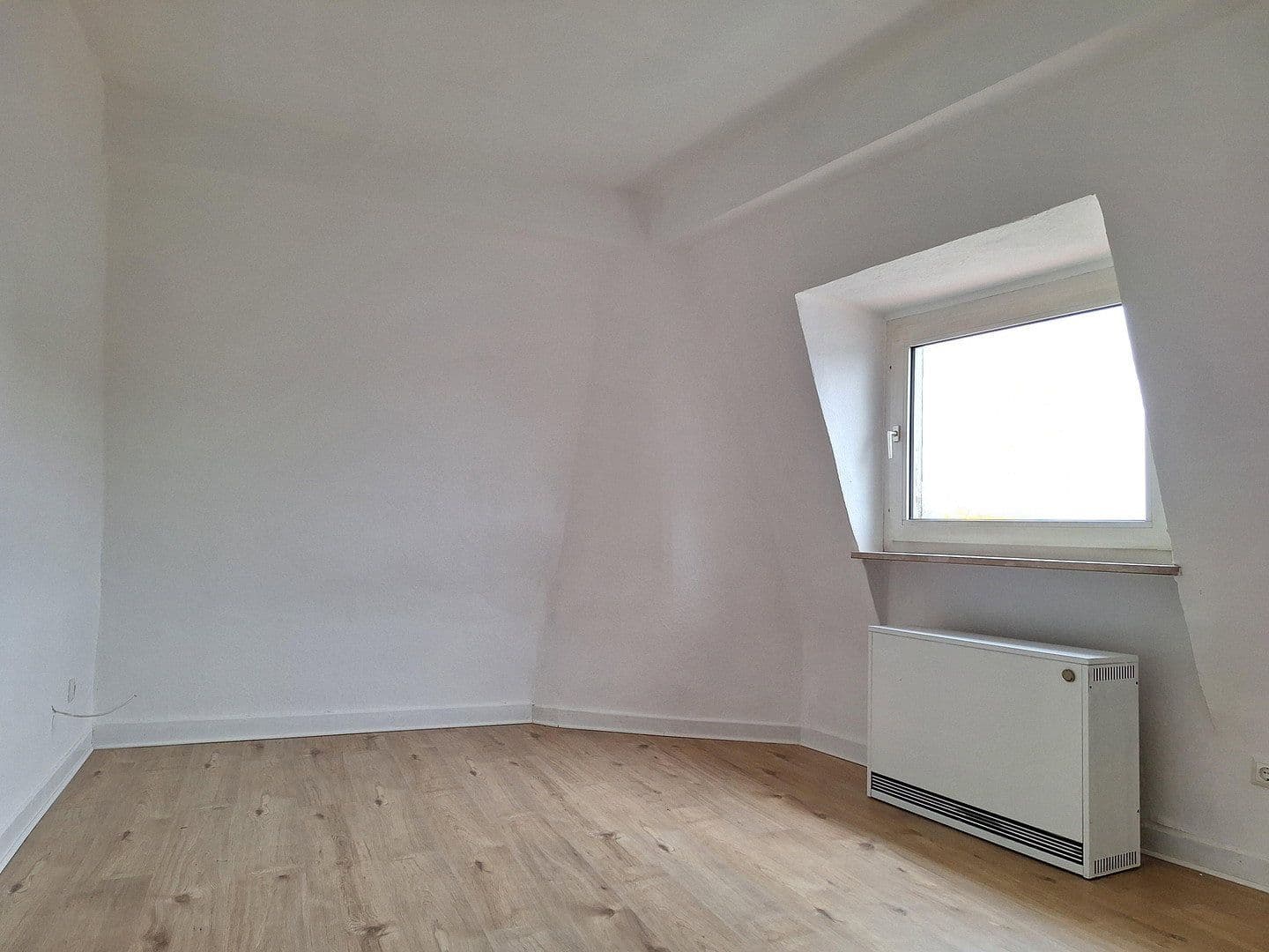 Prenájom bytu 1-izbový 24 m², Agnesstr. 16, Essen, Severné Porýnie - Westfálsko Prenájom bytu 1-izbový 24 m², Agnesstr. 16, Essen, Severné Porýnie - Westfálsko