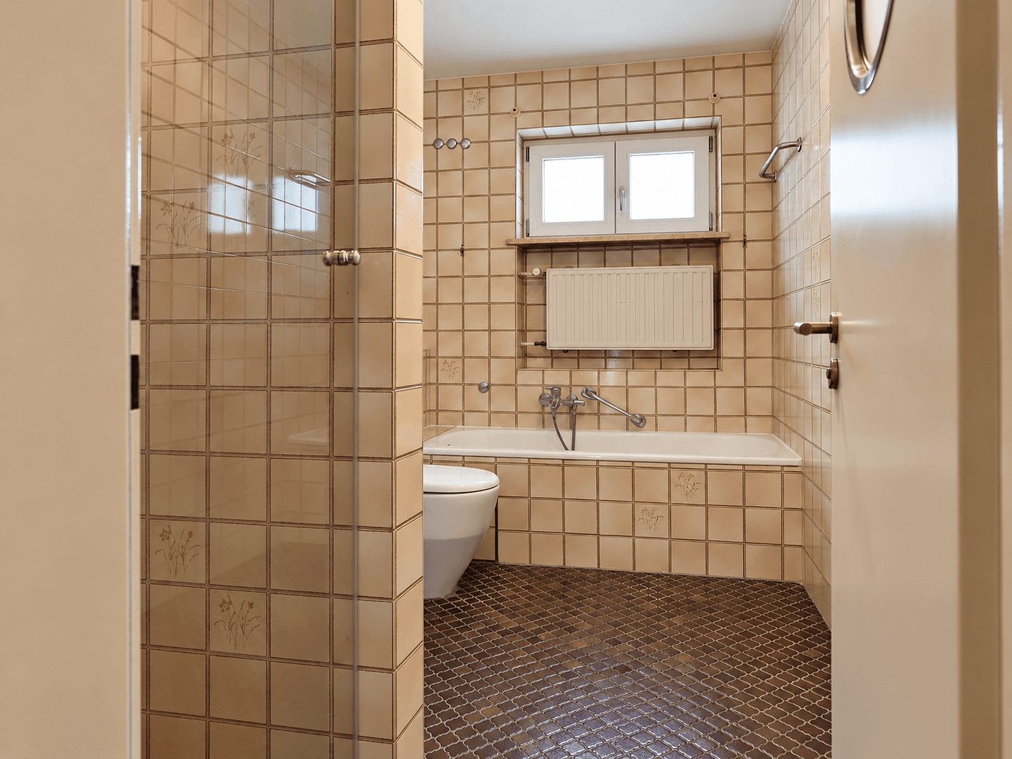 Predaj domu 160 m², pozemok 247 m², Dachauer Straße 72, Markt Indersdorf, Bavorsko Predaj domu 160 m², pozemok 247 m², Dachauer Straße 72, Markt Indersdorf, Bavorsko
