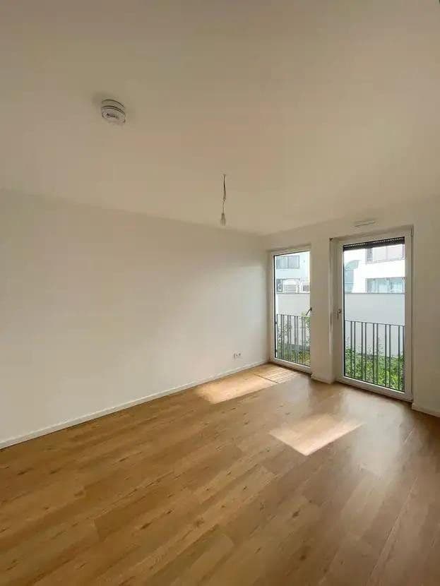 Prenájom bytu 2-izbový 55 m², Moselstraße, Frankfurt am Main, Hesensko Prenájom bytu 2-izbový 55 m², Moselstraße, Frankfurt am Main, Hesensko