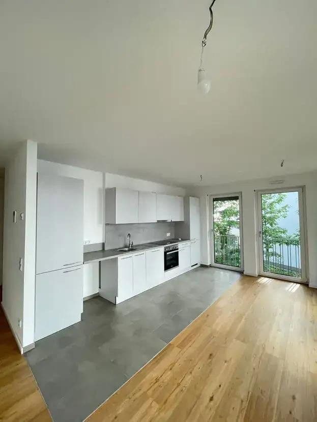 Prenájom bytu 2-izbový 55 m², Moselstraße, Frankfurt am Main, Hesensko Prenájom bytu 2-izbový 55 m², Moselstraße, Frankfurt am Main, Hesensko
