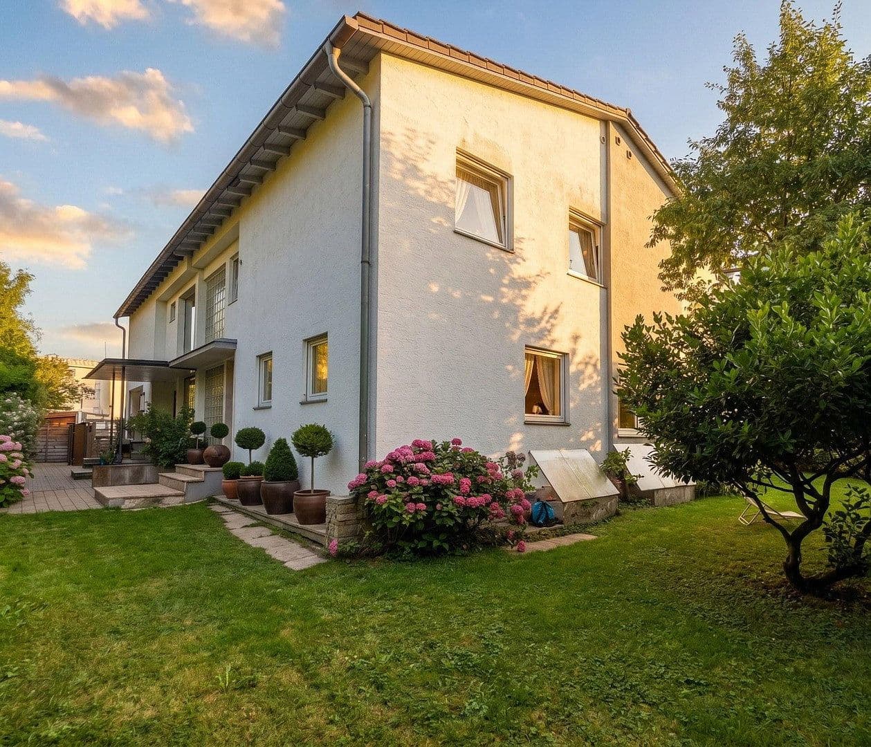 Predaj domu 151 m², pozemok 394 m², Rosenheim, Bavorsko Predaj domu 151 m², pozemok 394 m², Rosenheim, Bavorsko