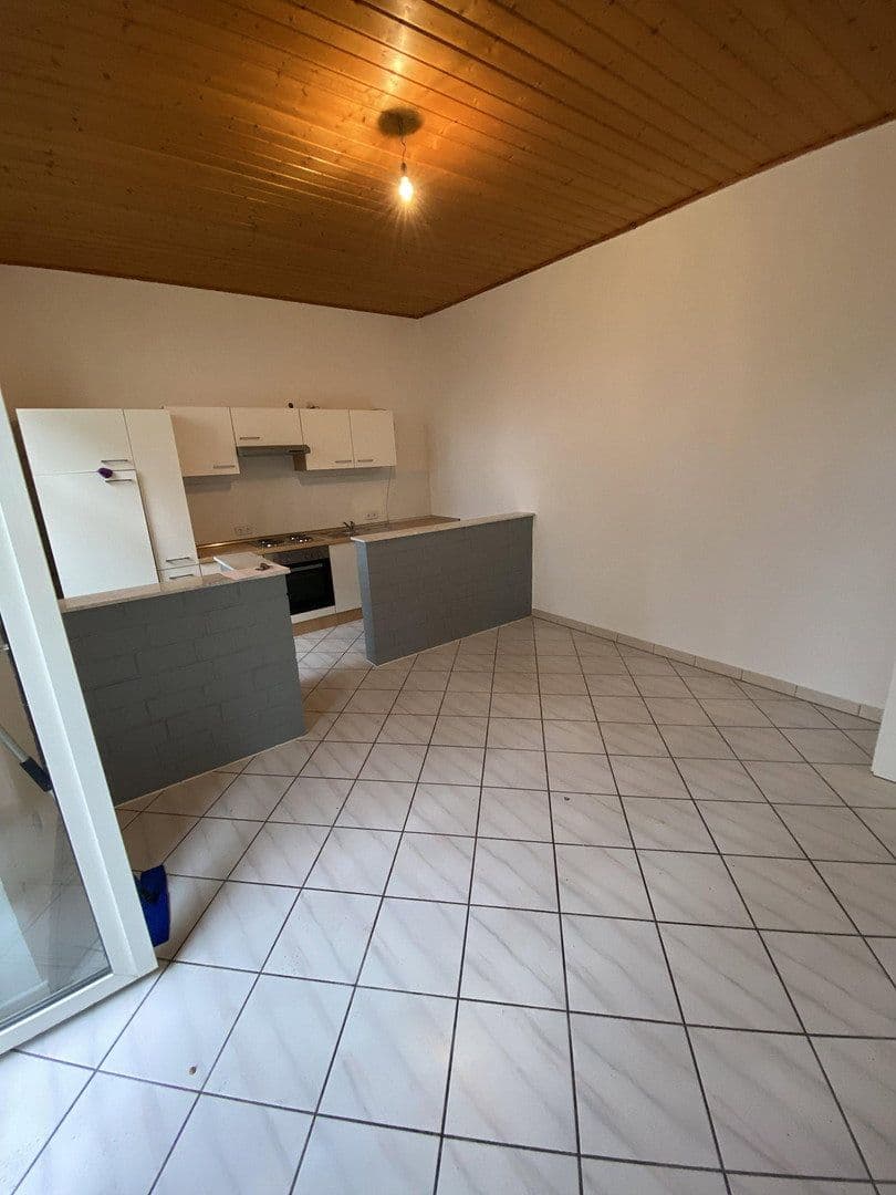 Prenájom bytu 1-izbový 55 m², Friedrich-Ebert Str. 145, Wuppertal, Severné Porýnie - Westfálsko Prenájom bytu 1-izbový 55 m², Friedrich-Ebert Str. 145, Wuppertal, Severné Porýnie - Westfálsko