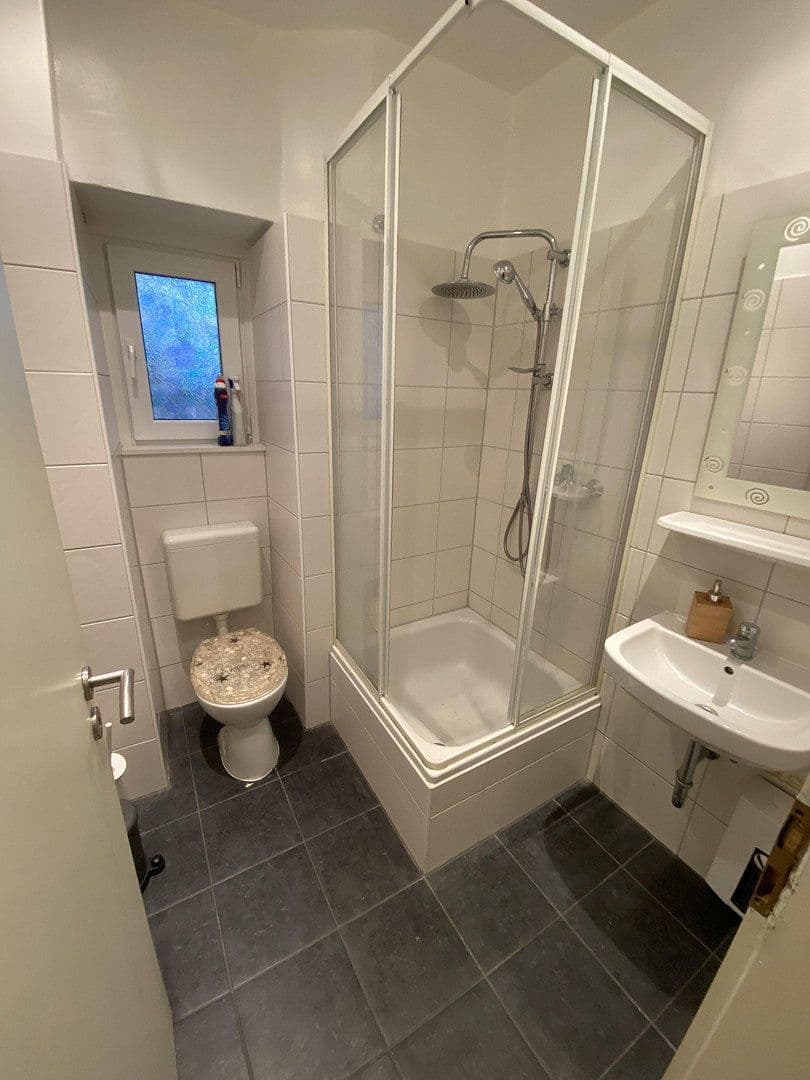 Prenájom bytu 1-izbový 55 m², Friedrich-Ebert Str. 145, Wuppertal, Severné Porýnie - Westfálsko Prenájom bytu 1-izbový 55 m², Friedrich-Ebert Str. 145, Wuppertal, Severné Porýnie - Westfálsko