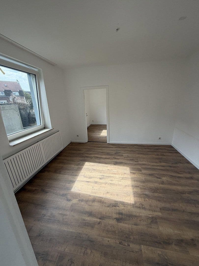 Prenájom bytu 2-izbový 45 m², Florastr. 38, Krefeld, Severné Porýnie - Westfálsko Prenájom bytu 2-izbový 45 m², Florastr. 38, Krefeld, Severné Porýnie - Westfálsko