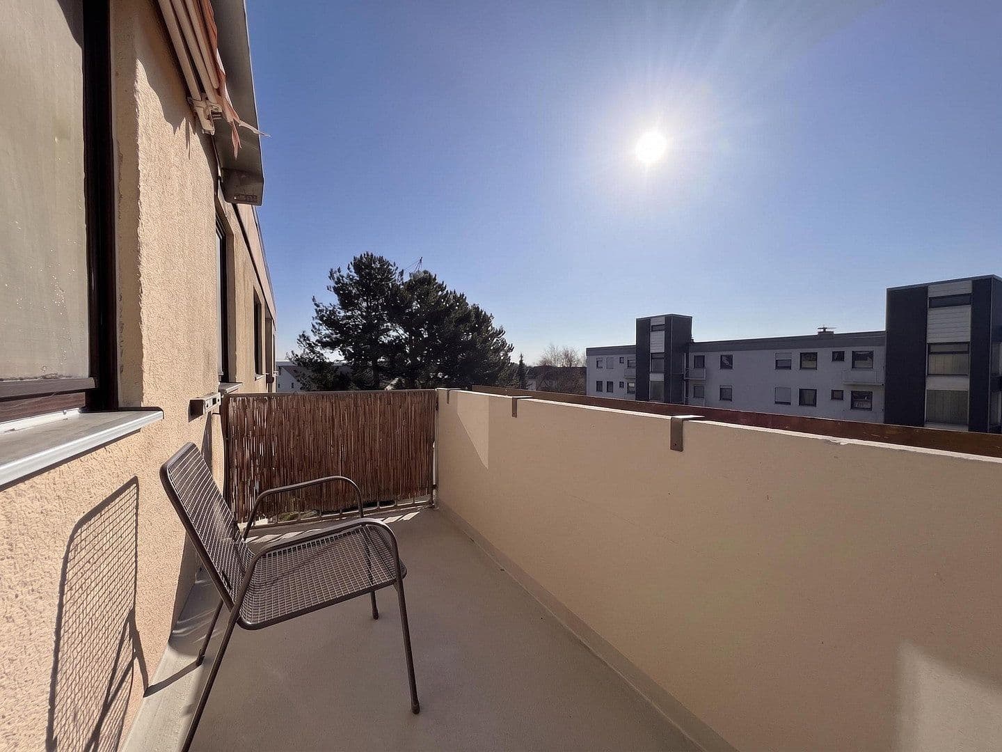 Prenájom bytu 4-izbový 98 m², Gartenstraße 19, Langweid am Lech, Bavorsko Prenájom bytu 4-izbový 98 m², Gartenstraße 19, Langweid am Lech, Bavorsko