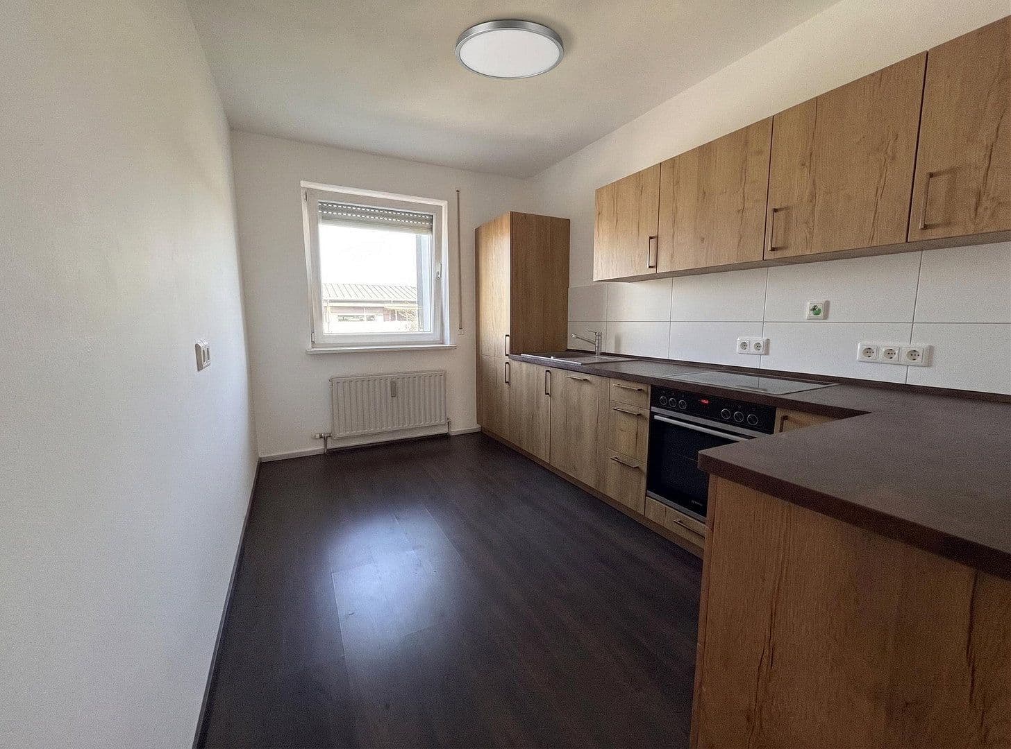 Prenájom bytu 4-izbový 98 m², Gartenstraße 19, Langweid am Lech, Bavorsko Prenájom bytu 4-izbový 98 m², Gartenstraße 19, Langweid am Lech, Bavorsko