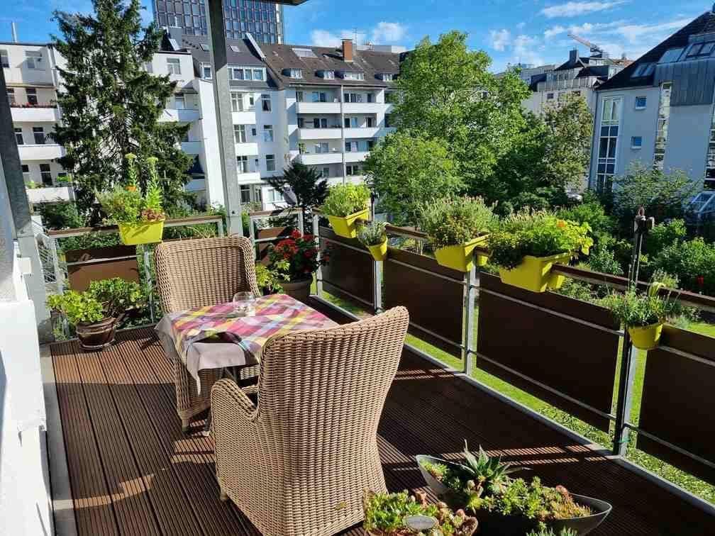 Prenájom bytu 2-izbový 135 m², Meineckestr. 52, Düsseldorf, Severné Porýnie - Westfálsko Prenájom bytu 2-izbový 135 m², Meineckestr. 52, Düsseldorf, Severné Porýnie - Westfálsko