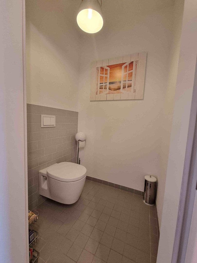 Prenájom bytu 2-izbový 135 m², Meineckestr. 52, Düsseldorf, Severné Porýnie - Westfálsko Prenájom bytu 2-izbový 135 m², Meineckestr. 52, Düsseldorf, Severné Porýnie - Westfálsko