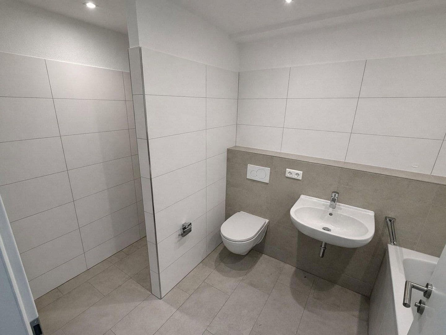 Prenájom bytu 2-izbový 60 m², Theresienbogen 23, Unterschleißheim, Bavorsko Prenájom bytu 2-izbový 60 m², Theresienbogen 23, Unterschleißheim, Bavorsko