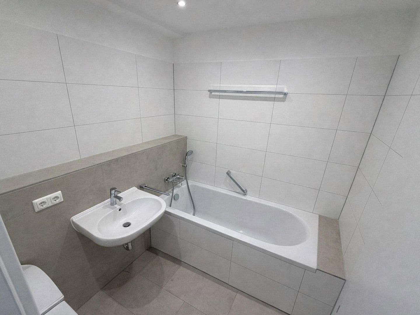 Prenájom bytu 2-izbový 60 m², Theresienbogen 23, Unterschleißheim, Bavorsko Prenájom bytu 2-izbový 60 m², Theresienbogen 23, Unterschleißheim, Bavorsko