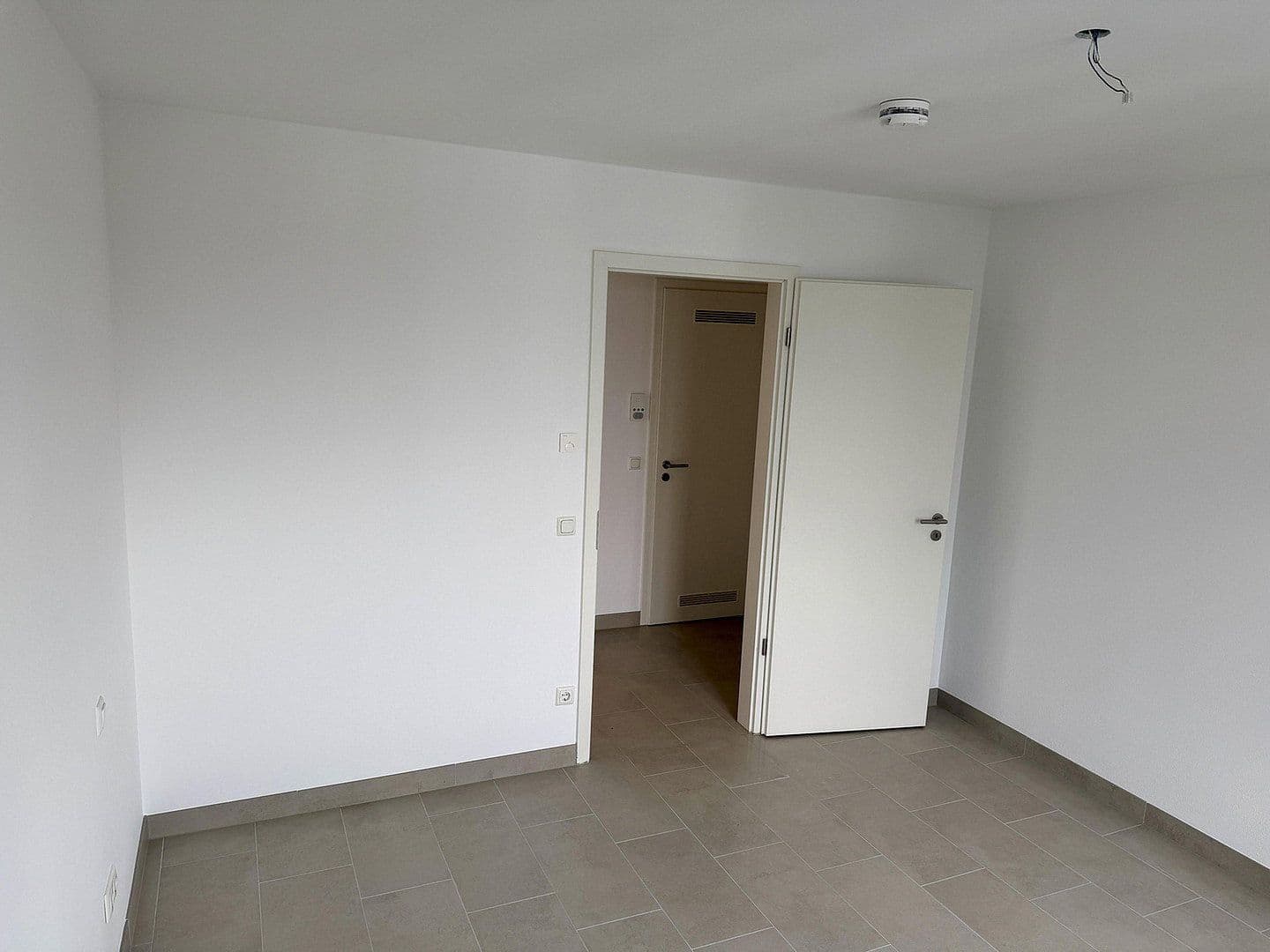 Prenájom bytu 2-izbový 60 m², Theresienbogen 23, Unterschleißheim, Bavorsko Prenájom bytu 2-izbový 60 m², Theresienbogen 23, Unterschleißheim, Bavorsko