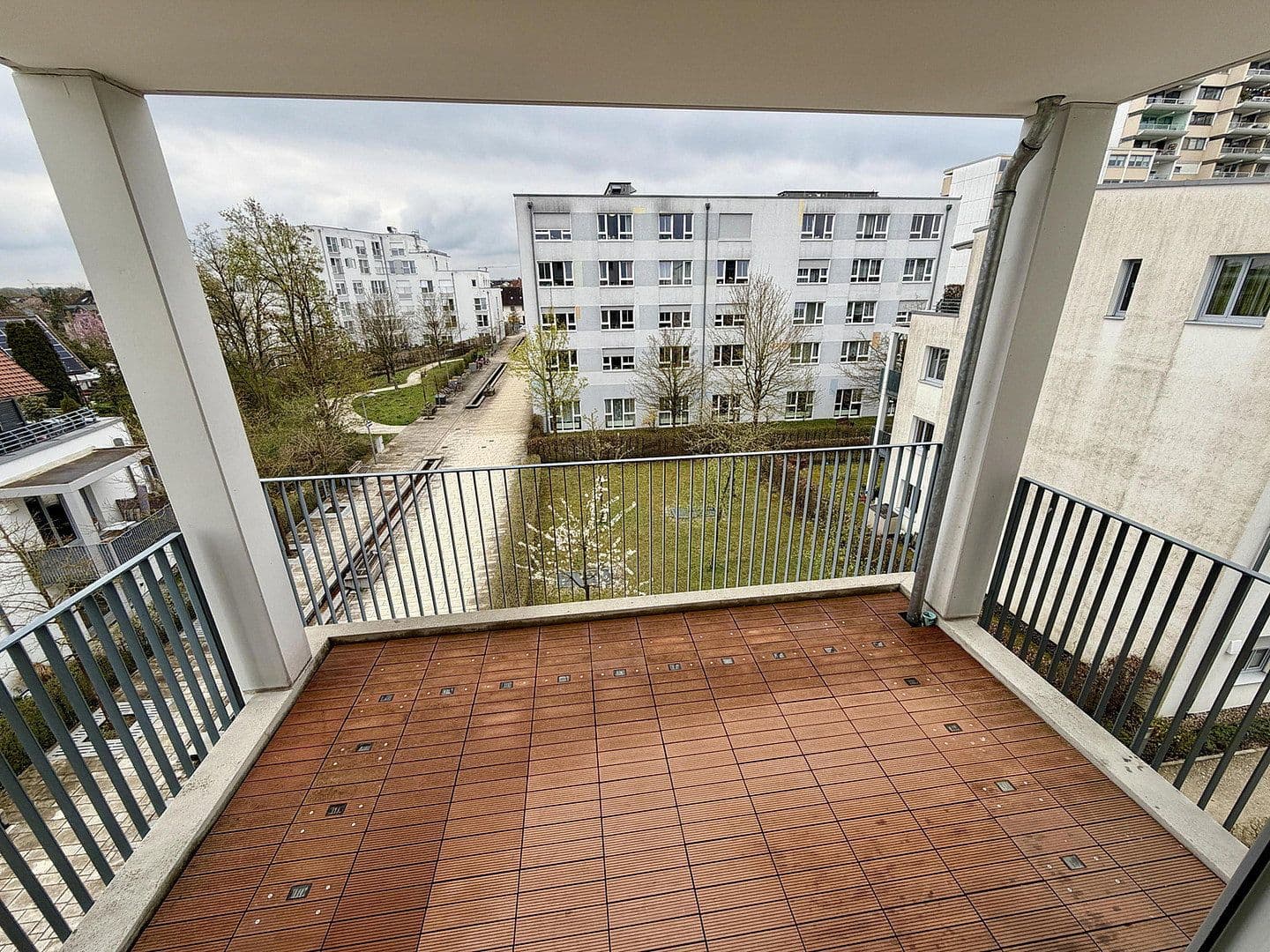 Prenájom bytu 2-izbový 60 m², Theresienbogen 23, Unterschleißheim, Bavorsko Prenájom bytu 2-izbový 60 m², Theresienbogen 23, Unterschleißheim, Bavorsko