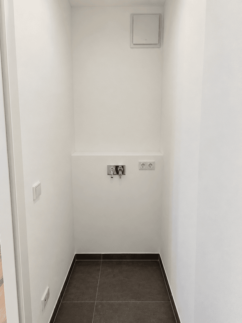 Prenájom bytu 3-izbový 66 m², Malmöer Straße 28, Berlin, Berlín Prenájom bytu 3-izbový 66 m², Malmöer Straße 28, Berlin, Berlín