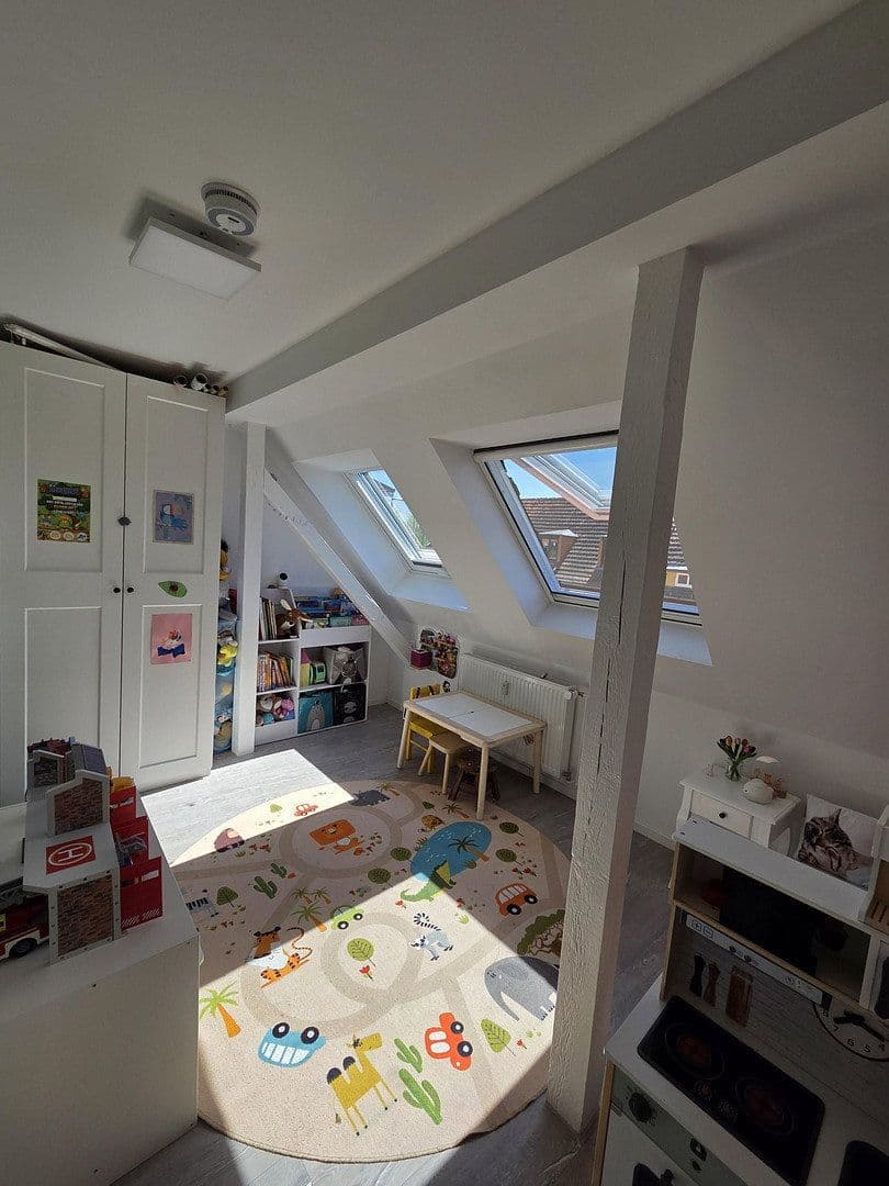 Predaj bytu 3-izbový 100 m², Tangermünder Weg 18, Berlin, Berlín Predaj bytu 3-izbový 100 m², Tangermünder Weg 18, Berlin, Berlín