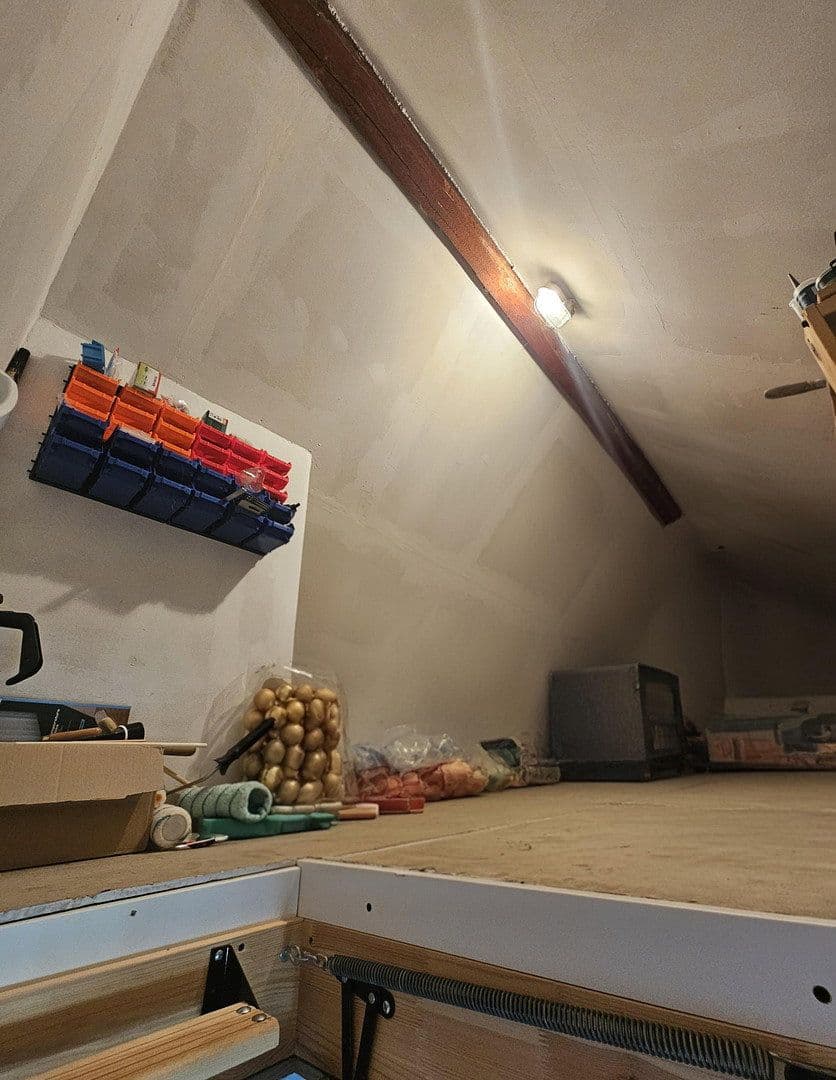 Predaj bytu 3-izbový 100 m², Tangermünder Weg 18, Berlin, Berlín Predaj bytu 3-izbový 100 m², Tangermünder Weg 18, Berlin, Berlín