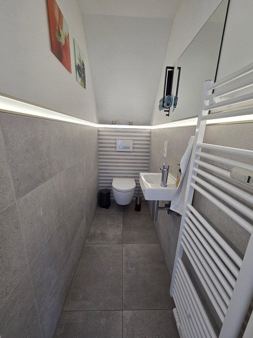 Predaj bytu 3-izbový 100 m², Tangermünder Weg 18, Berlin, Berlín Predaj bytu 3-izbový 100 m², Tangermünder Weg 18, Berlin, Berlín