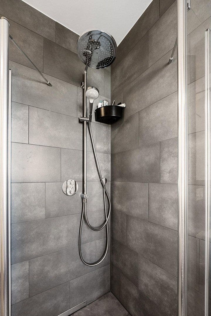 Predaj bytu 3-izbový 95 m², Schönefeld, Brandenbursko Predaj bytu 3-izbový 95 m², Schönefeld, Brandenbursko