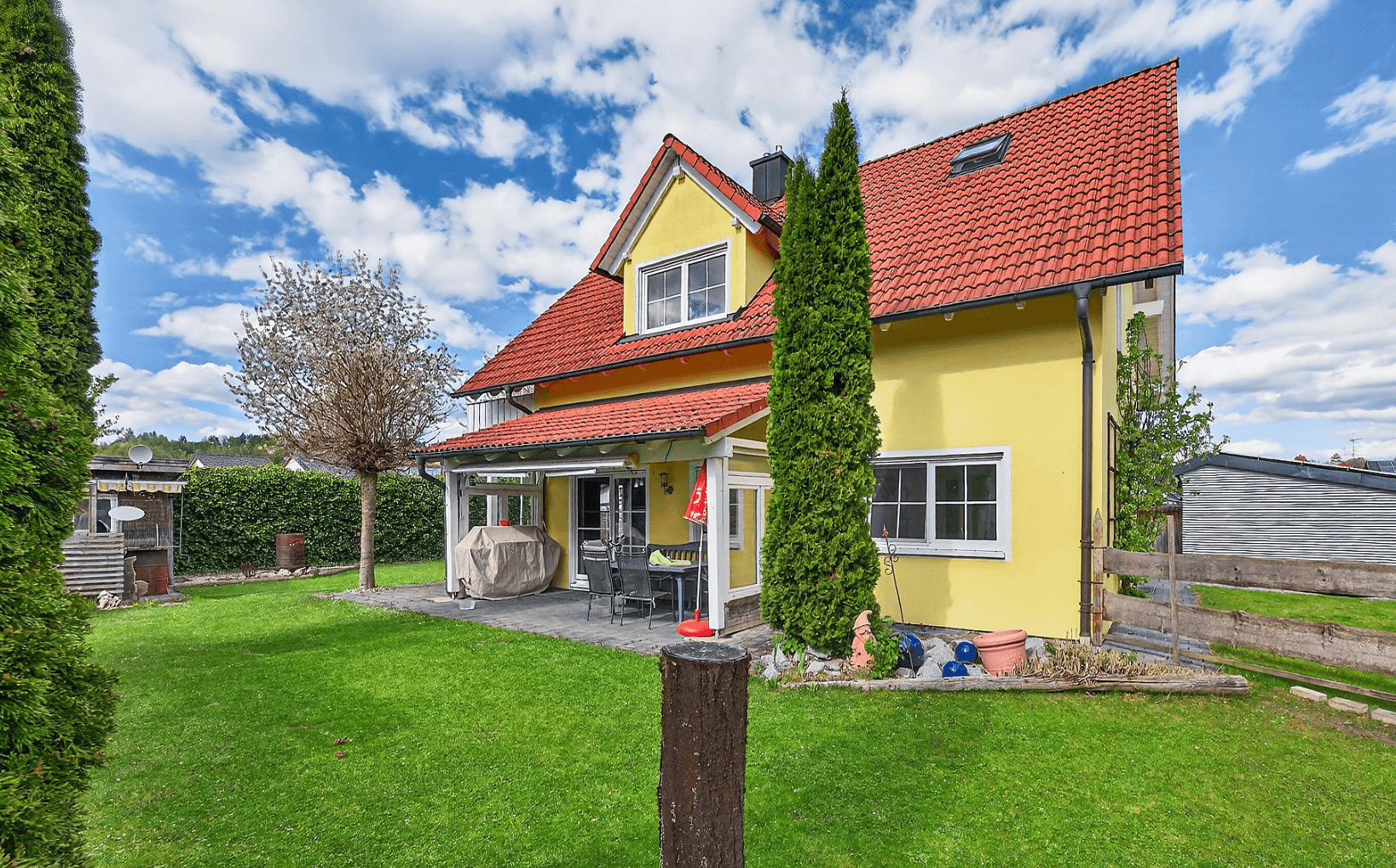 Predaj domu 225 m², pozemok 754 m², Bruckberg, Bavorsko Predaj domu 225 m², pozemok 754 m², Bruckberg, Bavorsko
