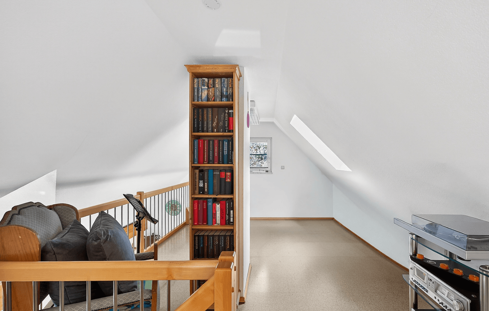 Predaj domu 225 m², pozemok 754 m², Bruckberg, Bavorsko Predaj domu 225 m², pozemok 754 m², Bruckberg, Bavorsko