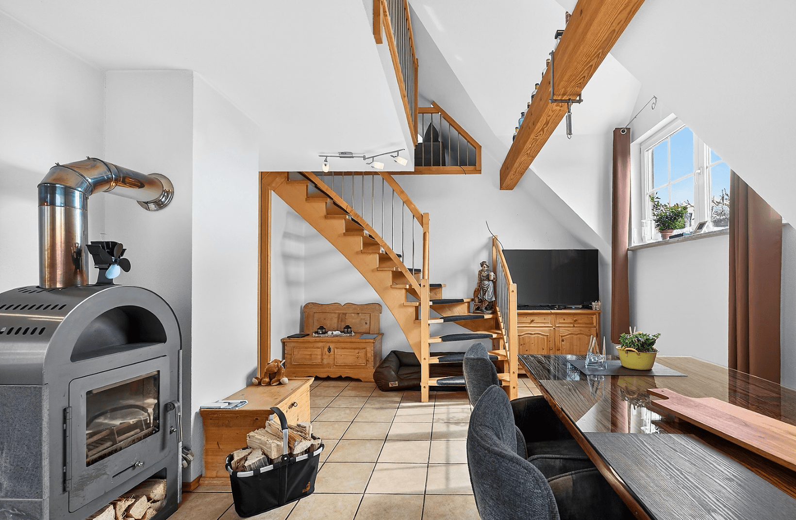 Predaj domu 225 m², pozemok 754 m², Bruckberg, Bavorsko Predaj domu 225 m², pozemok 754 m², Bruckberg, Bavorsko
