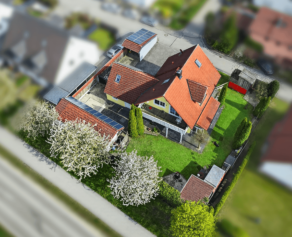 Predaj domu 225 m², pozemok 754 m², Bruckberg, Bavorsko Predaj domu 225 m², pozemok 754 m², Bruckberg, Bavorsko