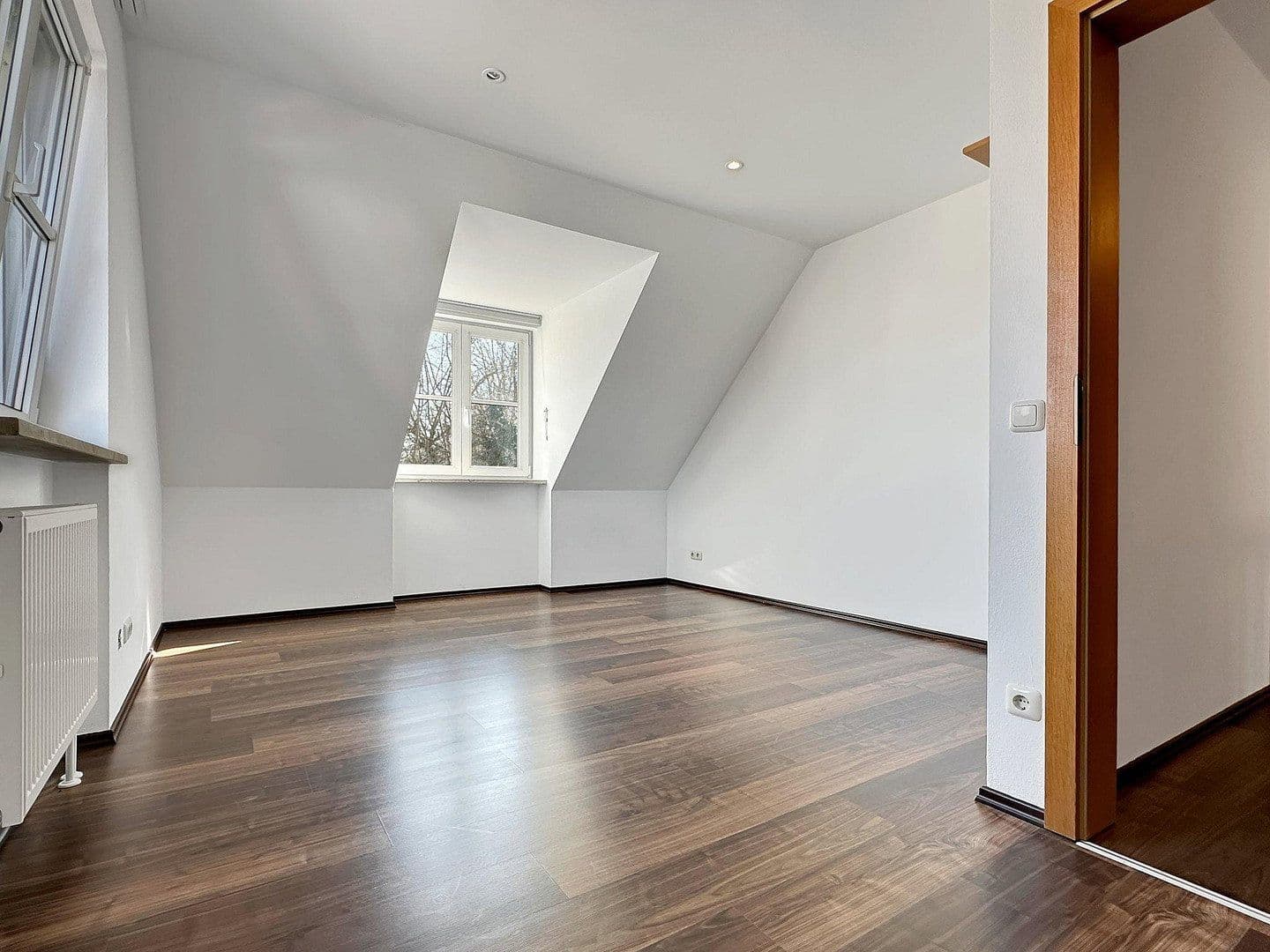 Predaj bytu 5-izbový 109 m², Hauptstraße 2a, Sulzemoos, Bavorsko Predaj bytu 5-izbový 109 m², Hauptstraße 2a, Sulzemoos, Bavorsko