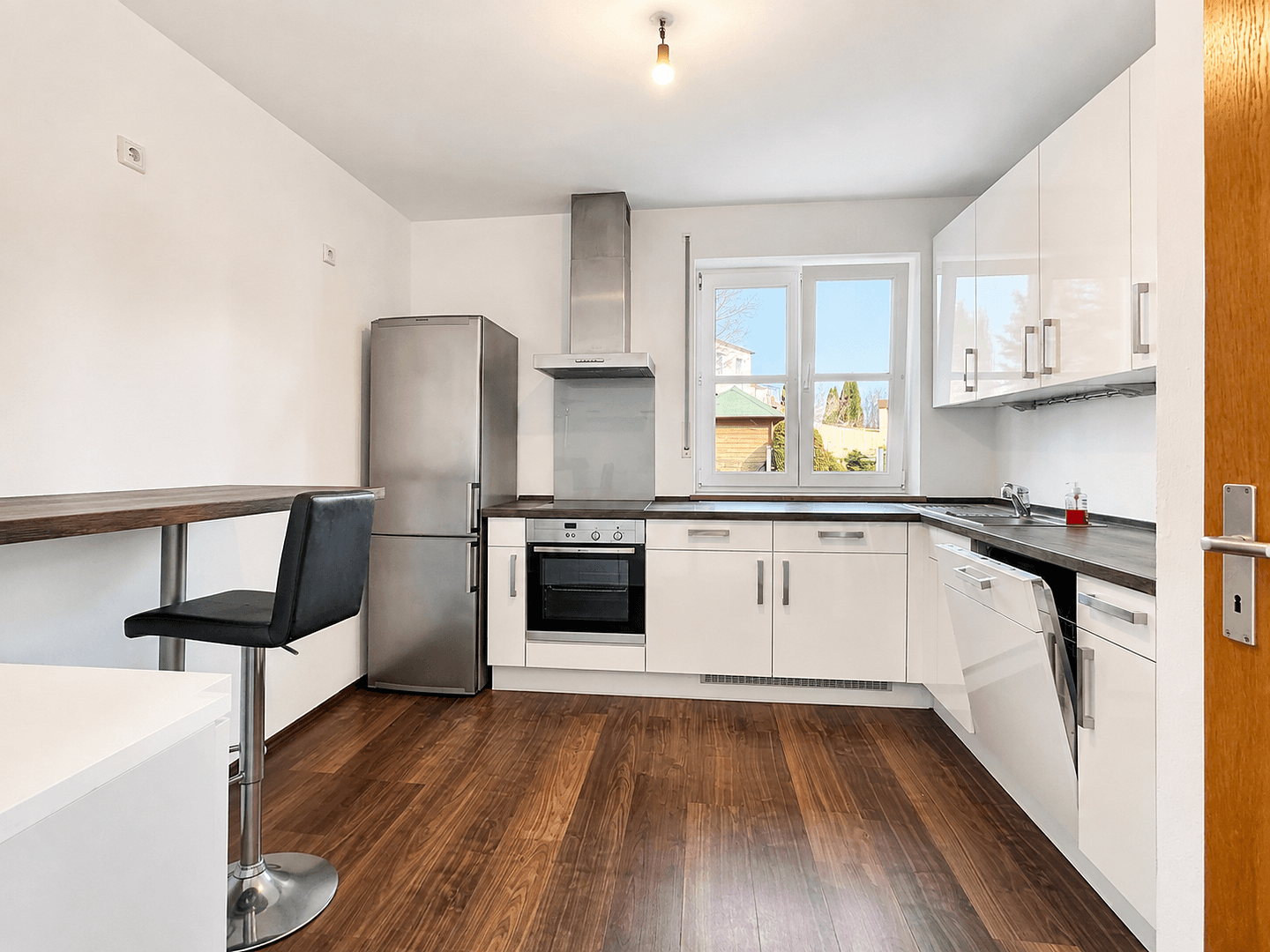 Predaj bytu 5-izbový 109 m², Hauptstraße 2a, Sulzemoos, Bavorsko Predaj bytu 5-izbový 109 m², Hauptstraße 2a, Sulzemoos, Bavorsko