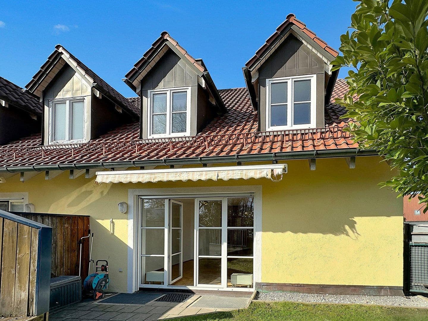 Predaj bytu 5-izbový 109 m², Hauptstraße 2a, Sulzemoos, Bavorsko Predaj bytu 5-izbový 109 m², Hauptstraße 2a, Sulzemoos, Bavorsko