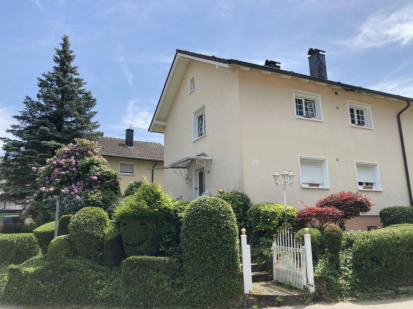 Predaj domu 136 m², pozemok 615 m², Baden Baden, Bádensko-Wurttembersko Predaj domu 136 m², pozemok 615 m², Baden Baden, Bádensko-Wurttembersko