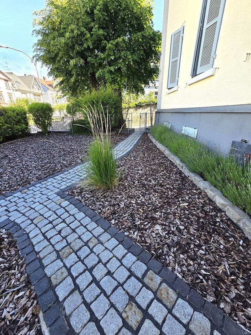 Predaj domu 505 m², pozemok 799 m², Bensheim, Hesensko Predaj domu 505 m², pozemok 799 m², Bensheim, Hesensko