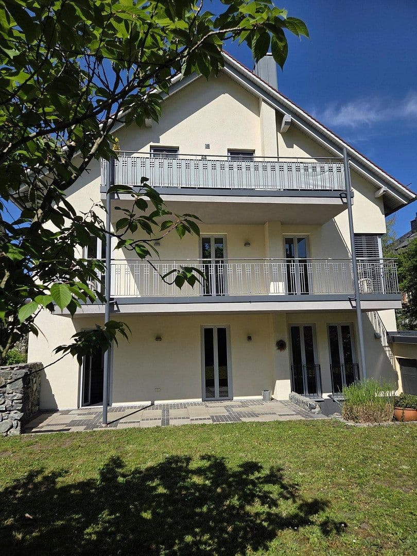 Predaj domu 505 m², pozemok 799 m², Bensheim, Hesensko Predaj domu 505 m², pozemok 799 m², Bensheim, Hesensko