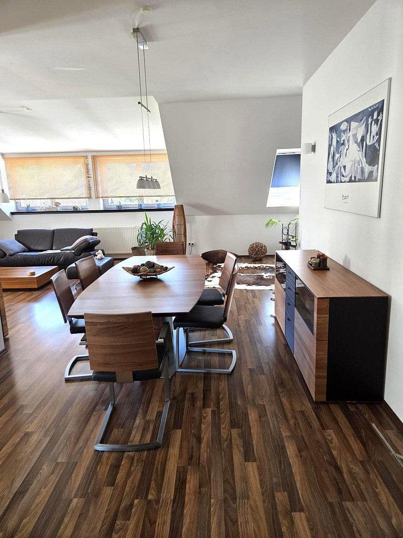 Predaj domu 505 m², pozemok 799 m², Bensheim, Hesensko Predaj domu 505 m², pozemok 799 m², Bensheim, Hesensko
