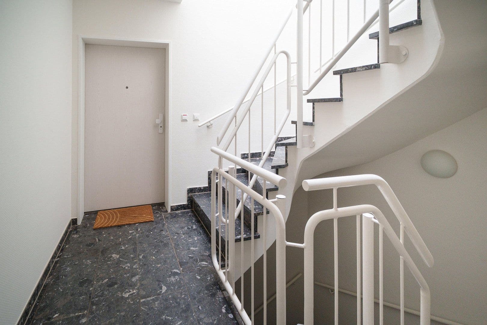 Predaj bytu 3-izbový 85 m², Dr.-Külz-Straße 15, Radebeul, Sasko Predaj bytu 3-izbový 85 m², Dr.-Külz-Straße 15, Radebeul, Sasko