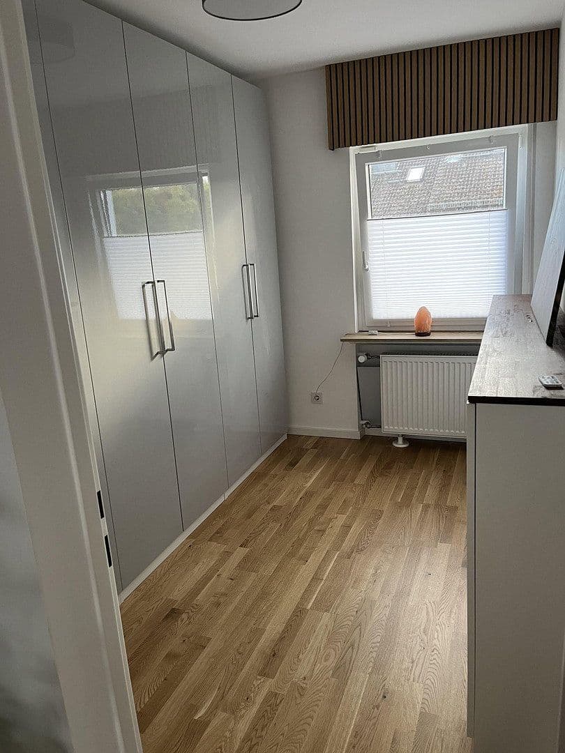 Predaj domu 100 m², pozemok 500 m², Oberursel (Taunus), Hesensko Predaj domu 100 m², pozemok 500 m², Oberursel (Taunus), Hesensko