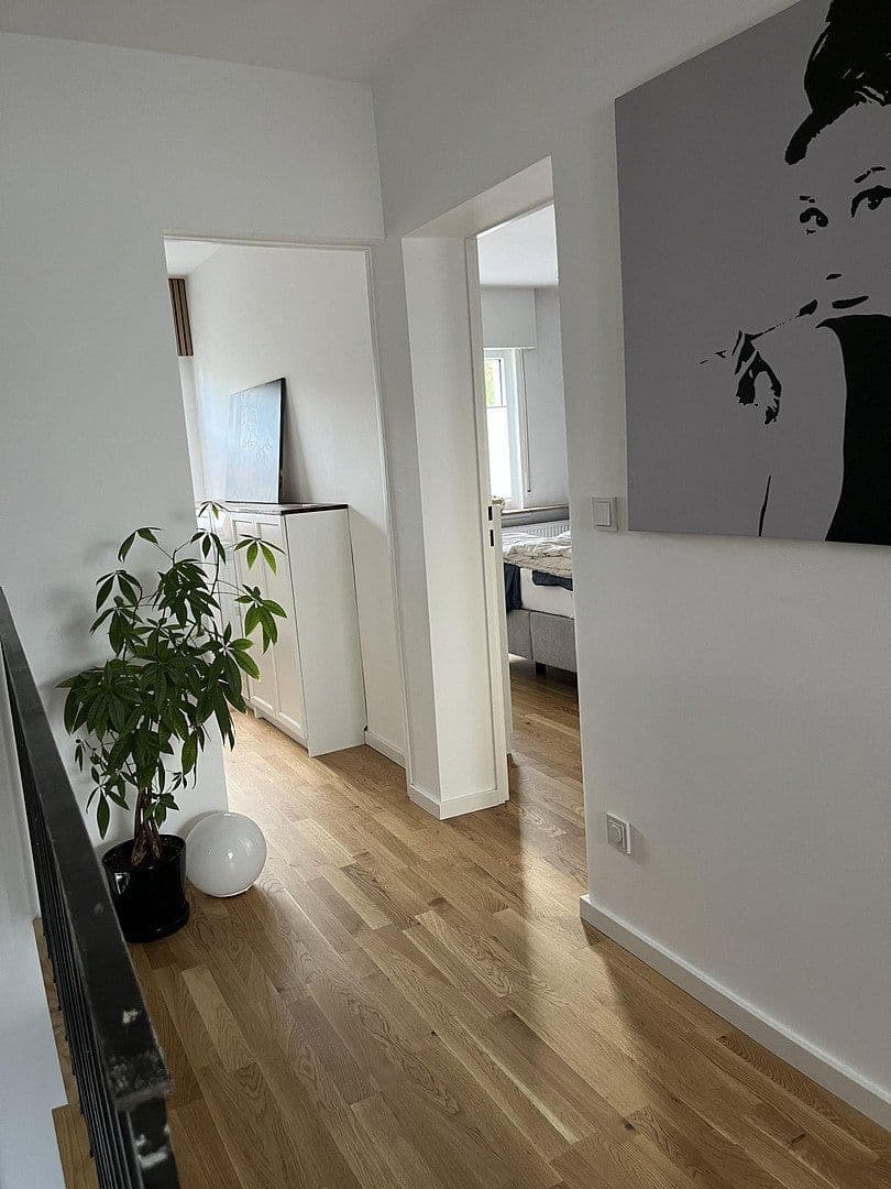 Predaj domu 100 m², pozemok 500 m², Oberursel (Taunus), Hesensko Predaj domu 100 m², pozemok 500 m², Oberursel (Taunus), Hesensko