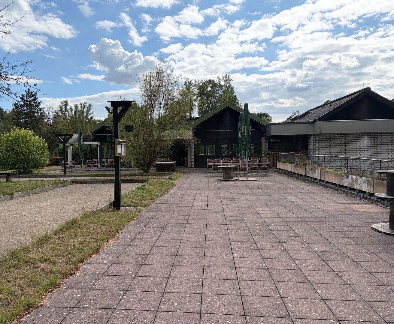 Prenájom nebytového priestoru 460 m², Ostfeldmark 11, Bochum, Severné Porýnie - Westfálsko Prenájom nebytového priestoru 460 m², Ostfeldmark 11, Bochum, Severné Porýnie - Westfálsko
