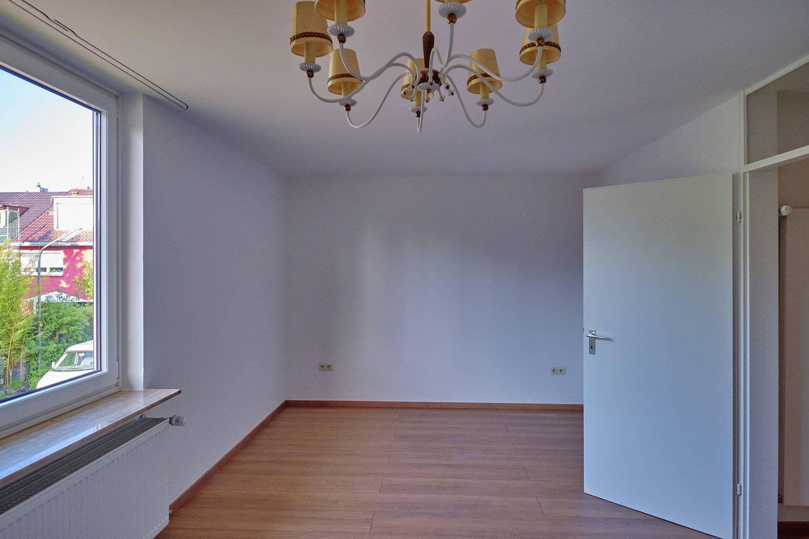Prenájom domu 125 m², pozemok 149 m², München, Bavorsko Prenájom domu 125 m², pozemok 149 m², München, Bavorsko