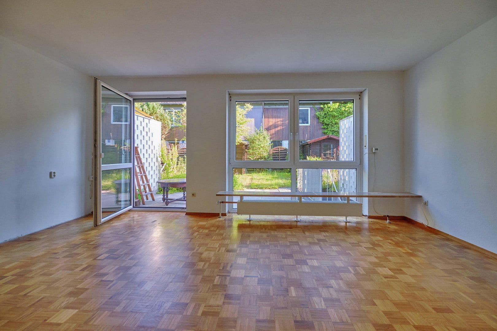 Prenájom domu 125 m², pozemok 149 m², München, Bavorsko Prenájom domu 125 m², pozemok 149 m², München, Bavorsko