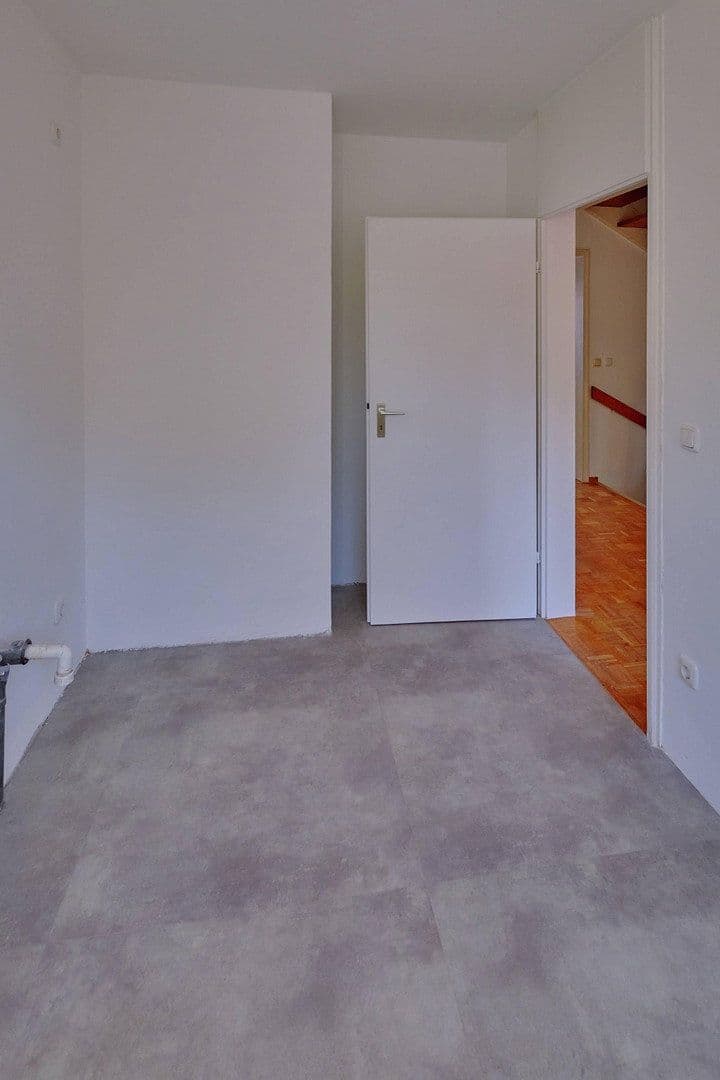 Prenájom domu 125 m², pozemok 149 m², München, Bavorsko Prenájom domu 125 m², pozemok 149 m², München, Bavorsko