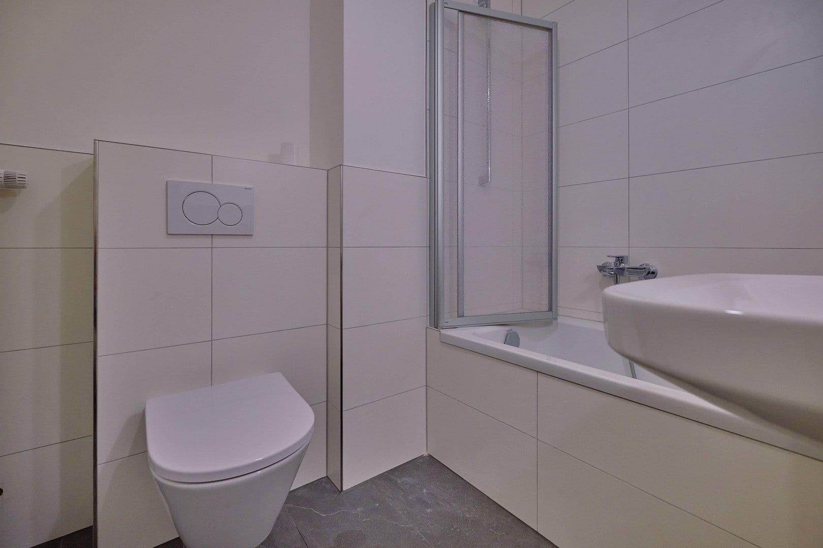 Prenájom domu 125 m², pozemok 149 m², München, Bavorsko Prenájom domu 125 m², pozemok 149 m², München, Bavorsko