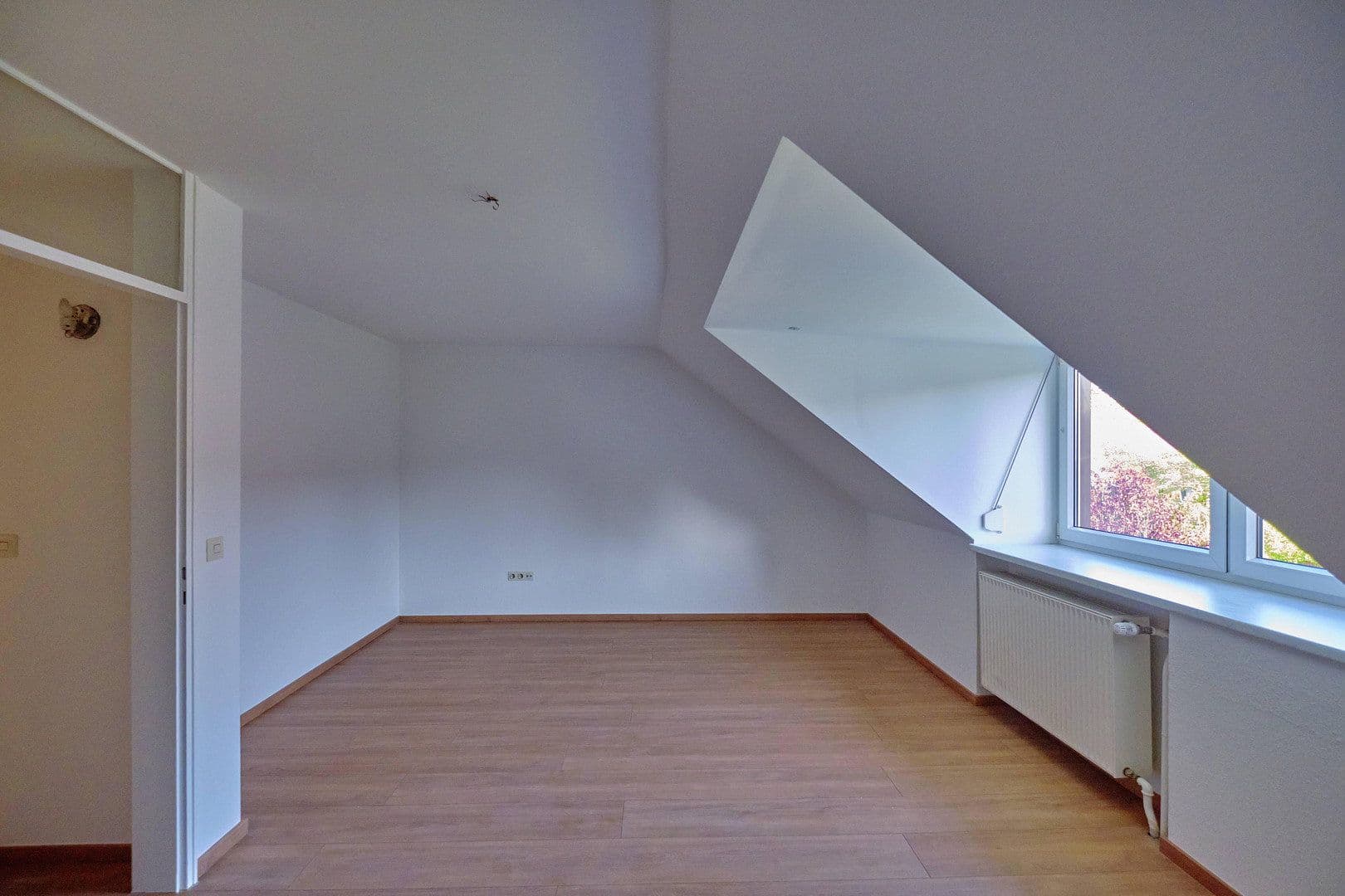 Prenájom domu 125 m², pozemok 149 m², München, Bavorsko Prenájom domu 125 m², pozemok 149 m², München, Bavorsko