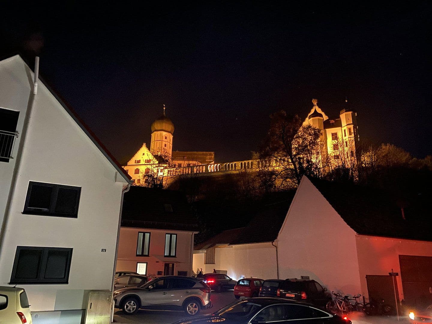Prenájom bytu 2-izbový 87 m², Illertissen, Bavorsko Prenájom bytu 2-izbový 87 m², Illertissen, Bavorsko