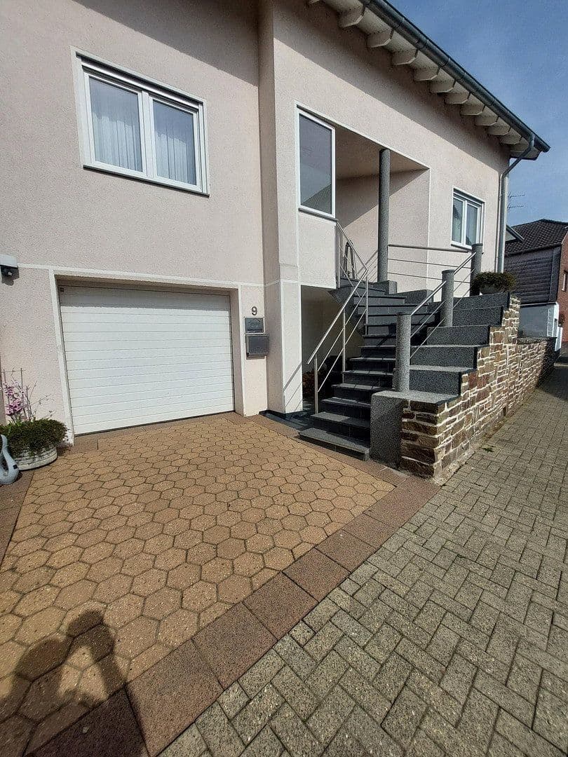 Predaj domu 143 m², pozemok 314 m², Offermannsstr 9, Baesweiler, Severné Porýnie - Westfálsko Predaj domu 143 m², pozemok 314 m², Offermannsstr 9, Baesweiler, Severné Porýnie - Westfálsko