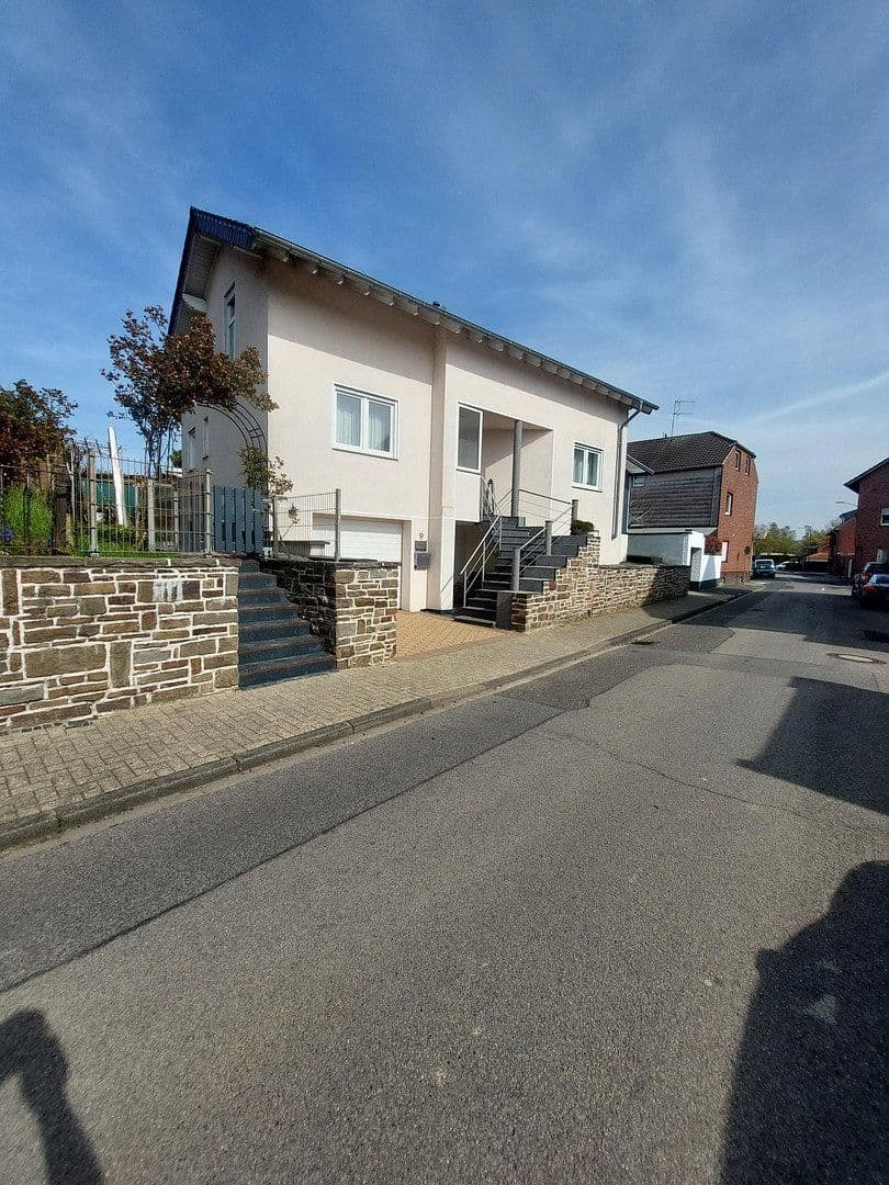 Predaj domu 143 m², pozemok 314 m², Offermannsstr 9, Baesweiler, Severné Porýnie - Westfálsko Predaj domu 143 m², pozemok 314 m², Offermannsstr 9, Baesweiler, Severné Porýnie - Westfálsko