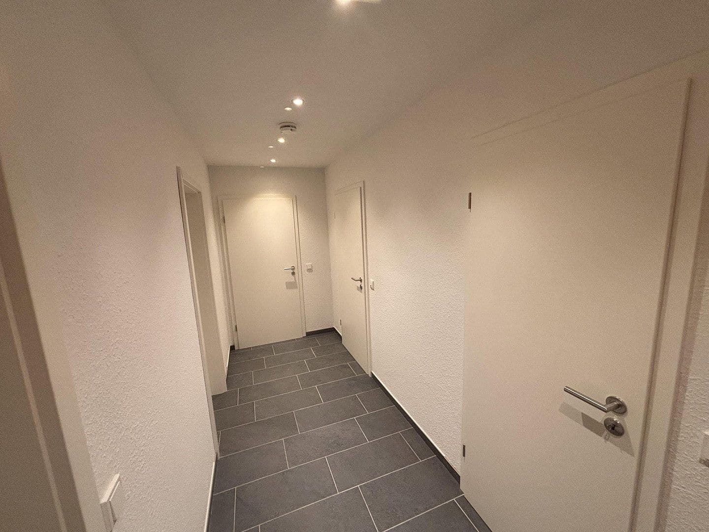 Prenájom bytu 4-izbový 88 m², Wunstorf, Dolné Sasko Prenájom bytu 4-izbový 88 m², Wunstorf, Dolné Sasko