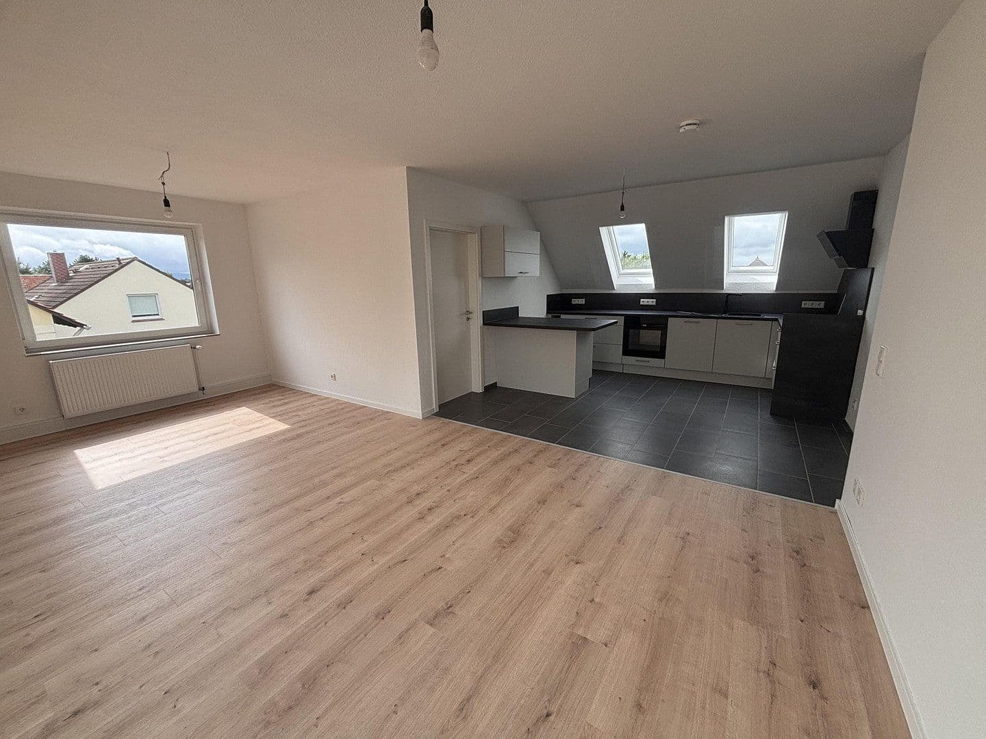 Prenájom bytu 4-izbový 88 m², Wunstorf, Dolné Sasko Prenájom bytu 4-izbový 88 m², Wunstorf, Dolné Sasko
