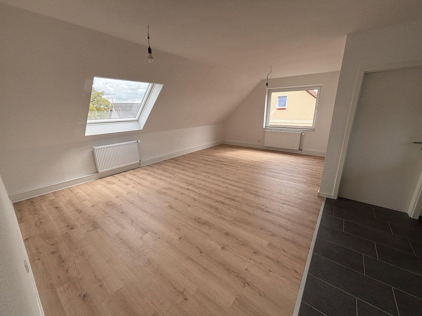 Prenájom bytu 4-izbový 88 m², Wunstorf, Dolné Sasko Prenájom bytu 4-izbový 88 m², Wunstorf, Dolné Sasko