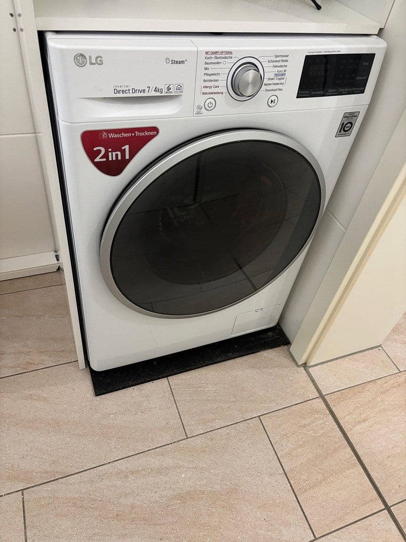 Prenájom bytu 1-izbový 46 m², Unterhaching, Bavorsko Prenájom bytu 1-izbový 46 m², Unterhaching, Bavorsko