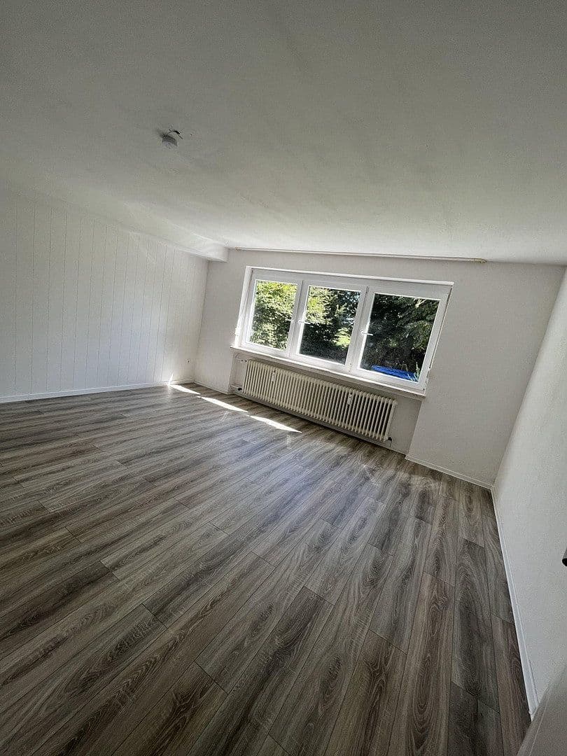 Prenájom bytu 4-izbový 91 m², Dinkelscherben, Bavorsko Prenájom bytu 4-izbový 91 m², Dinkelscherben, Bavorsko