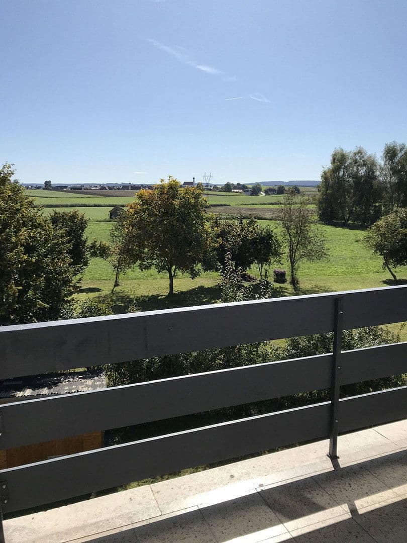 Prenájom bytu 4-izbový 91 m², Dinkelscherben, Bavorsko Prenájom bytu 4-izbový 91 m², Dinkelscherben, Bavorsko